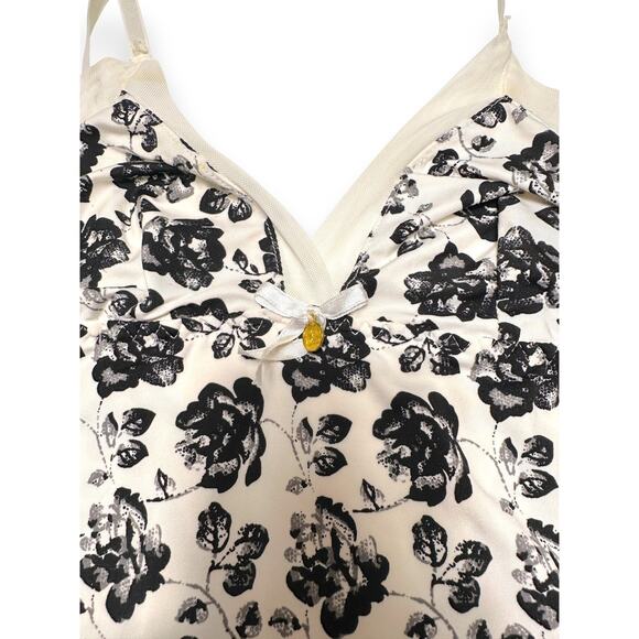 Jessica Simpson Elegant Floral Slip Dress with Lace Trim Size Medium - Picture 3 of 9